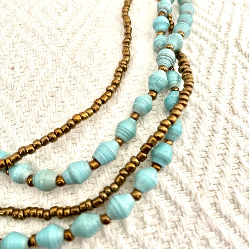 Handmade beaded necklace - Picture 5 of 5